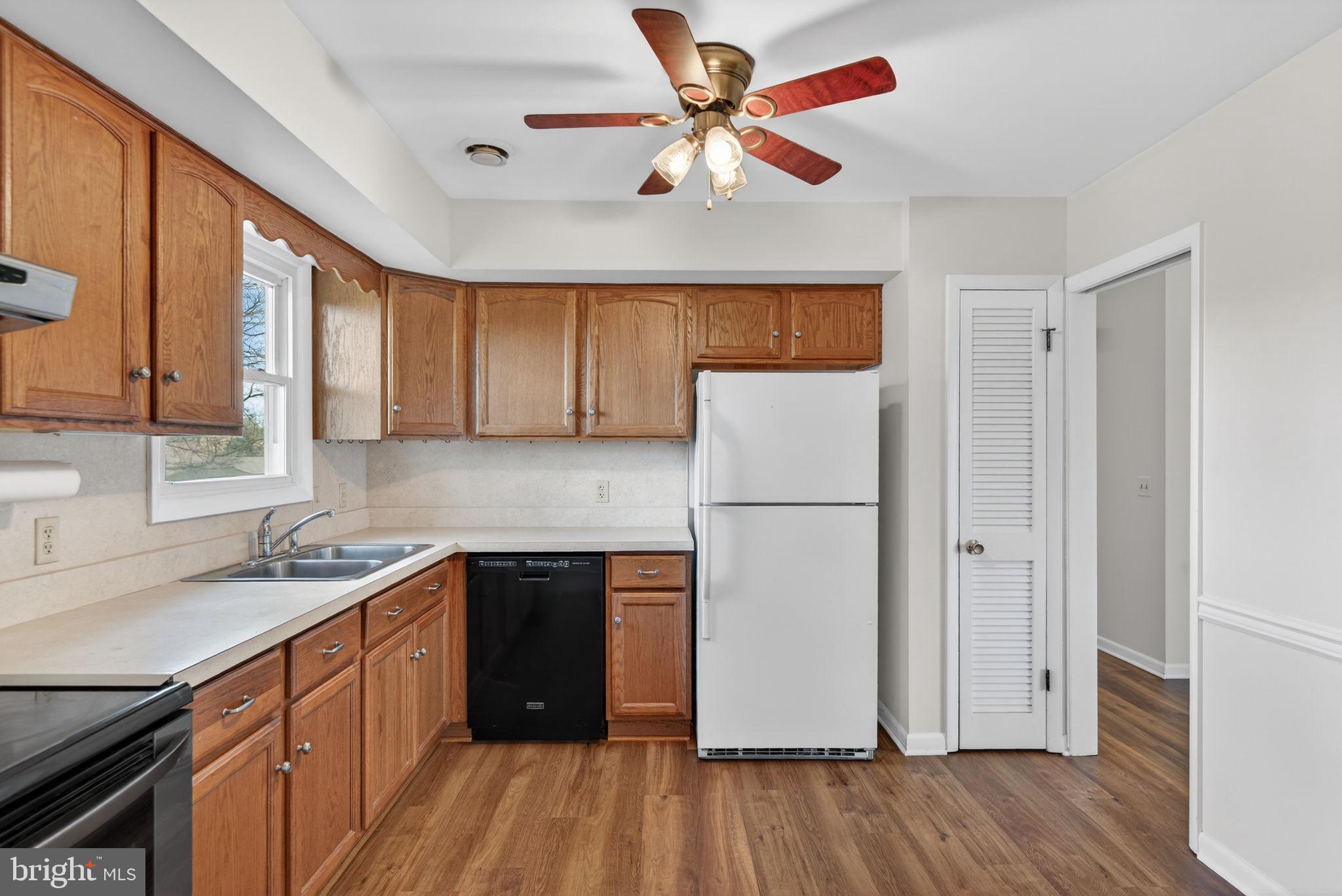 2733 Vireo Road York, PA 17403 - Photo 12 of 38