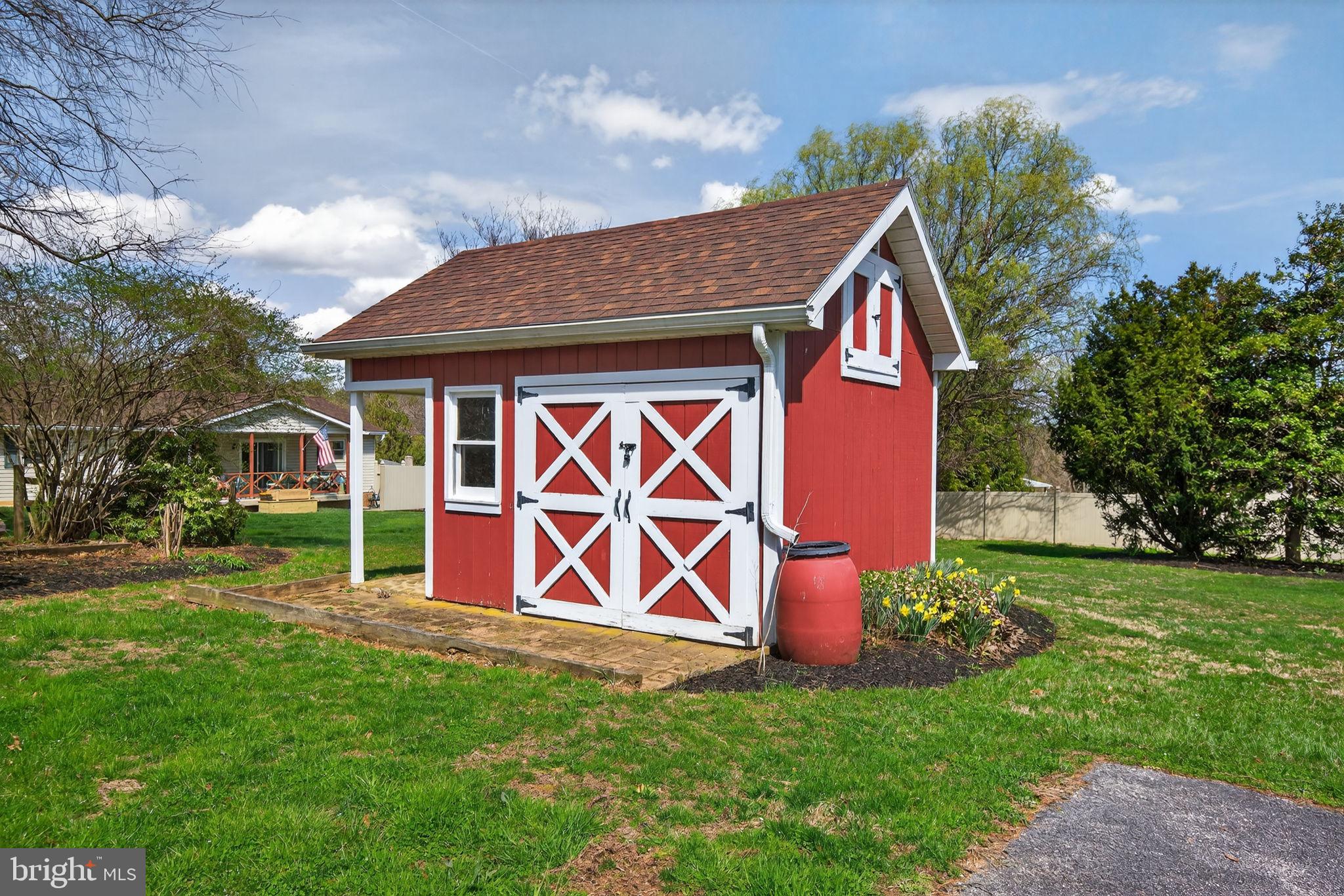 2733 Vireo Road York, PA 17403 - Photo 34 of 38