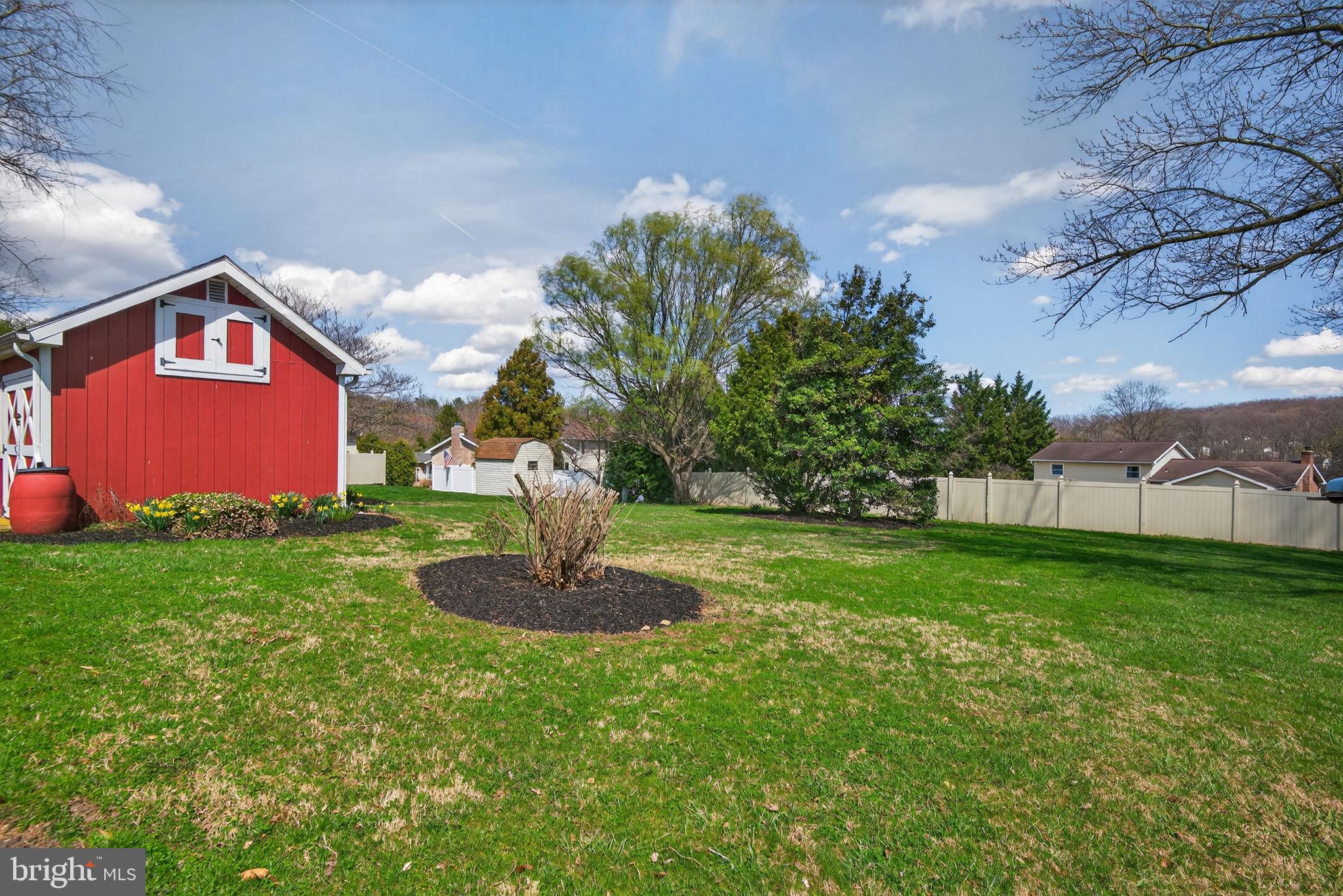 2733 Vireo Road York, PA 17403 - Photo 35 of 38