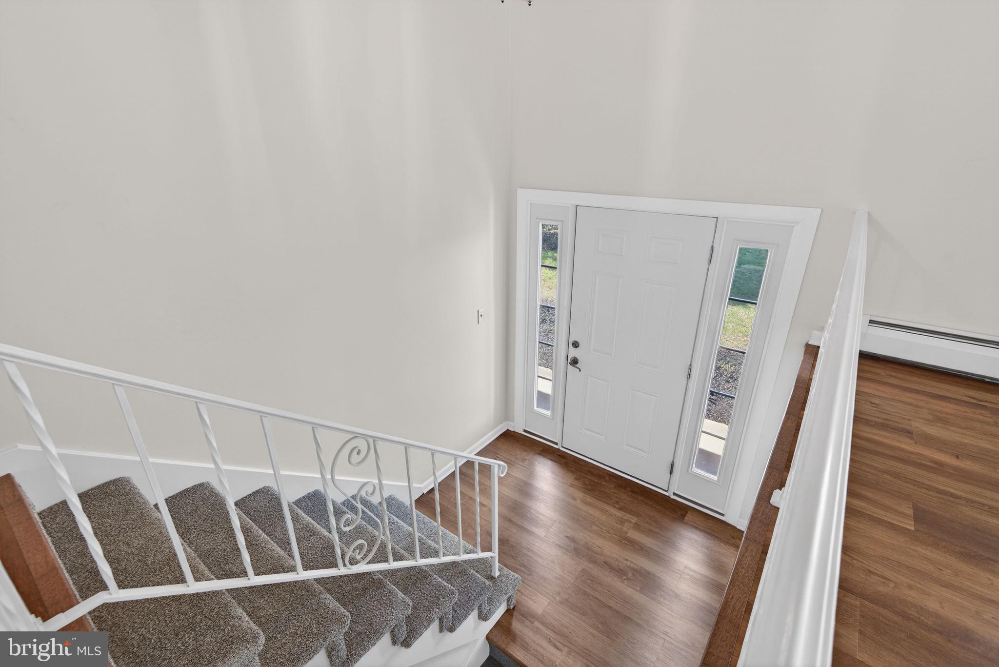 2733 Vireo Road York, PA 17403 - Photo 5 of 38