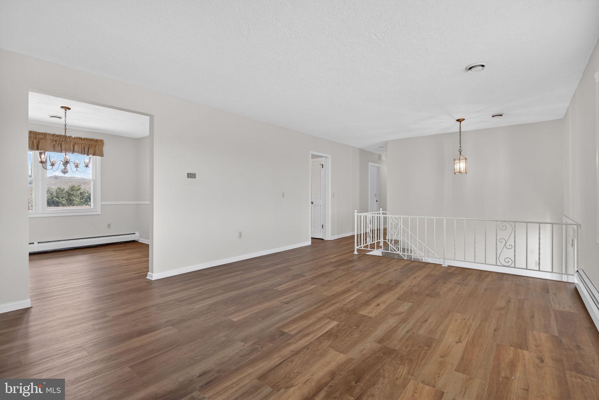 2733 Vireo Road York, PA 17403 - Photo 7 of 38