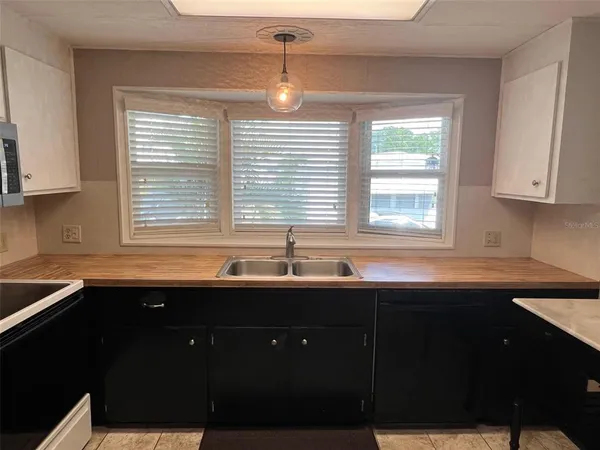 $115,000 | 57 Royal Palm Circle, Largo, FL 33778