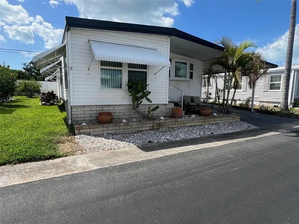 $115,000 | 57 Royal Palm Circle, Largo, FL 33778