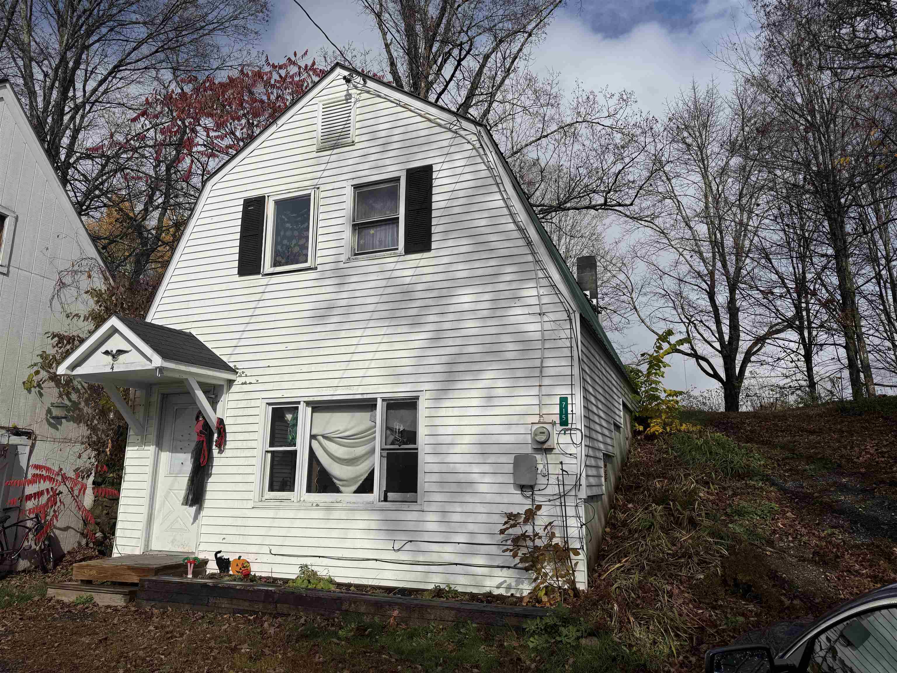 715-717 Giddings Street North Springfield, VT 05150 - Photo 3 of 9