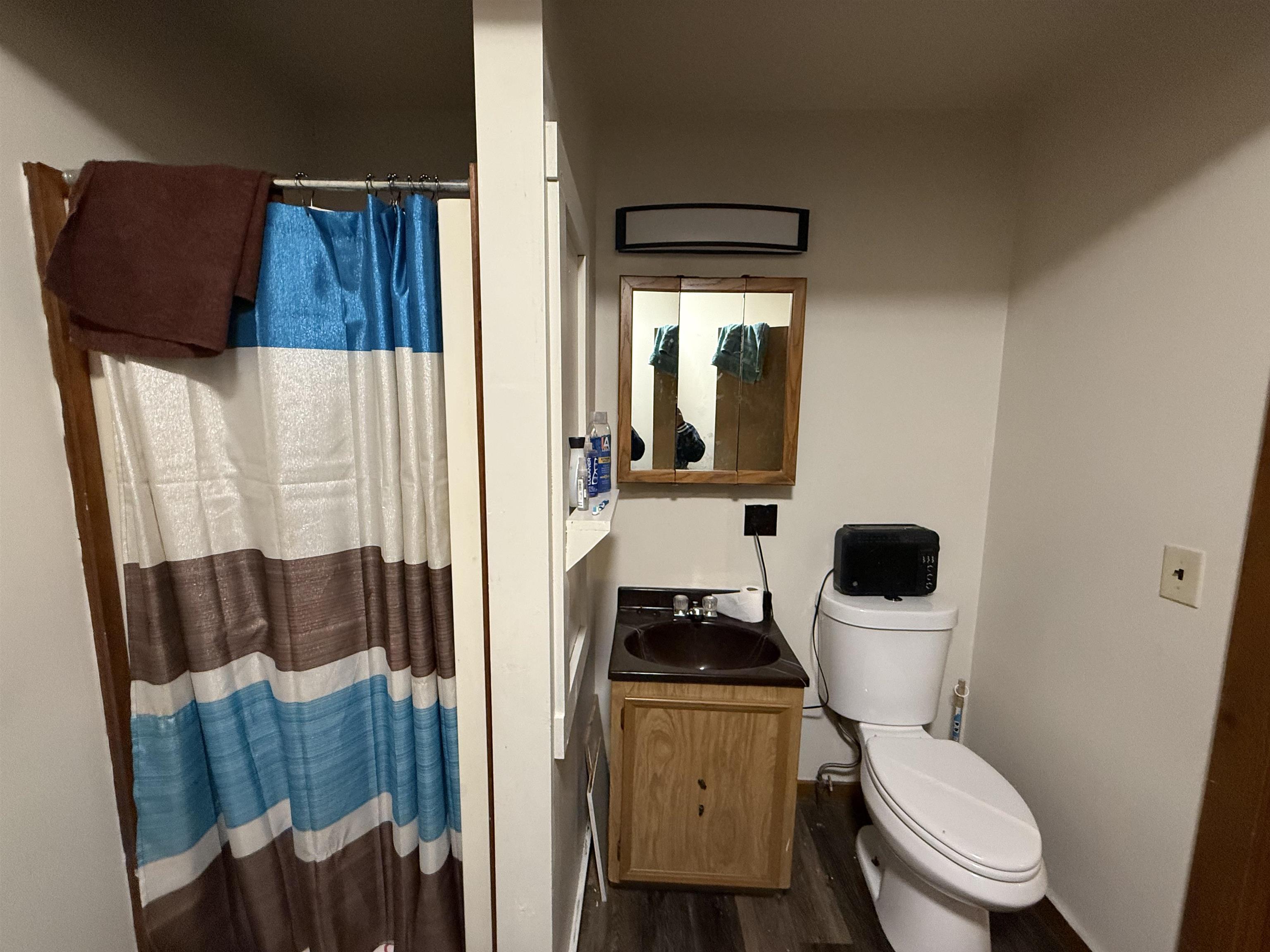 715-717 Giddings Street North Springfield, VT 05150 - Photo 5 of 9