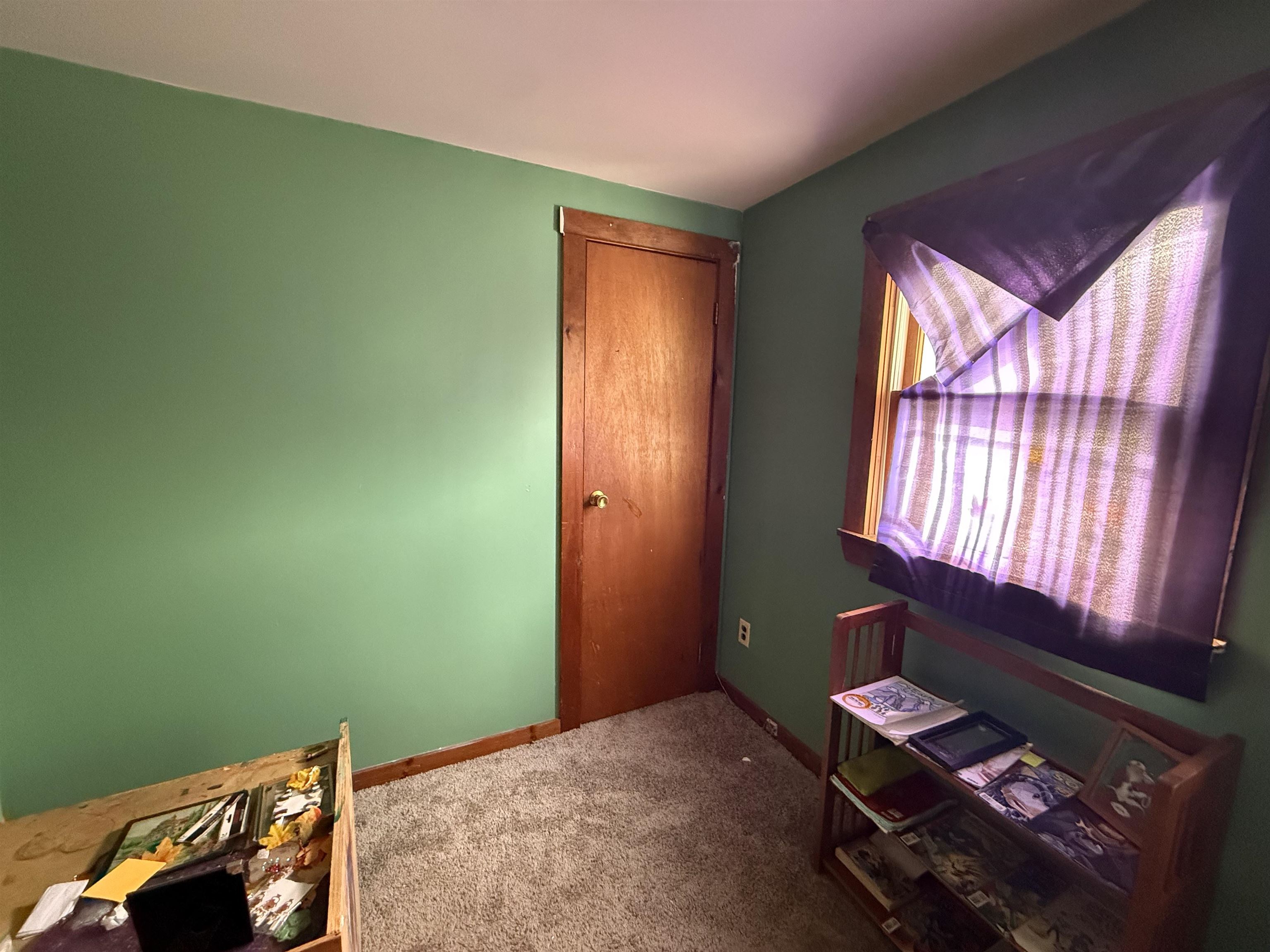 715-717 Giddings Street North Springfield, VT 05150 - Photo 7 of 9