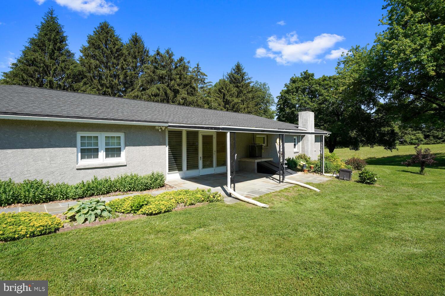 391 Fremont Road Nottingham, PA 19362 - Photo 2 of 32