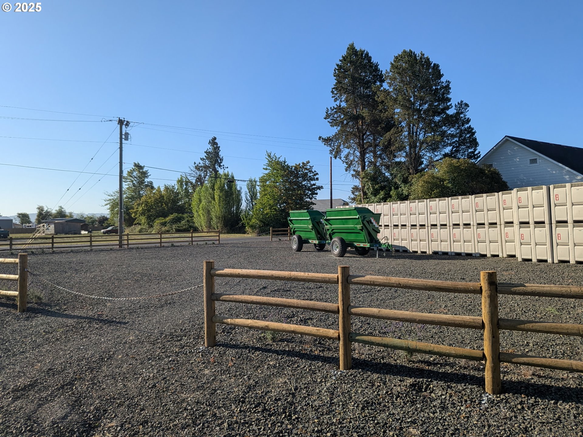 7495 Perrydale Road Amity, OR 97101 - Photo 11 of 21 a view of outdoor space and deck