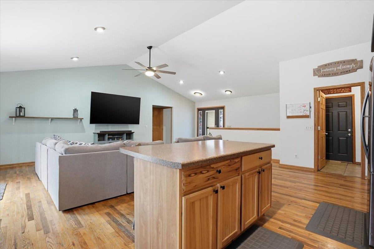 W9072 Hilltop Road Portage, WI 53901 - Photo 11 of 38