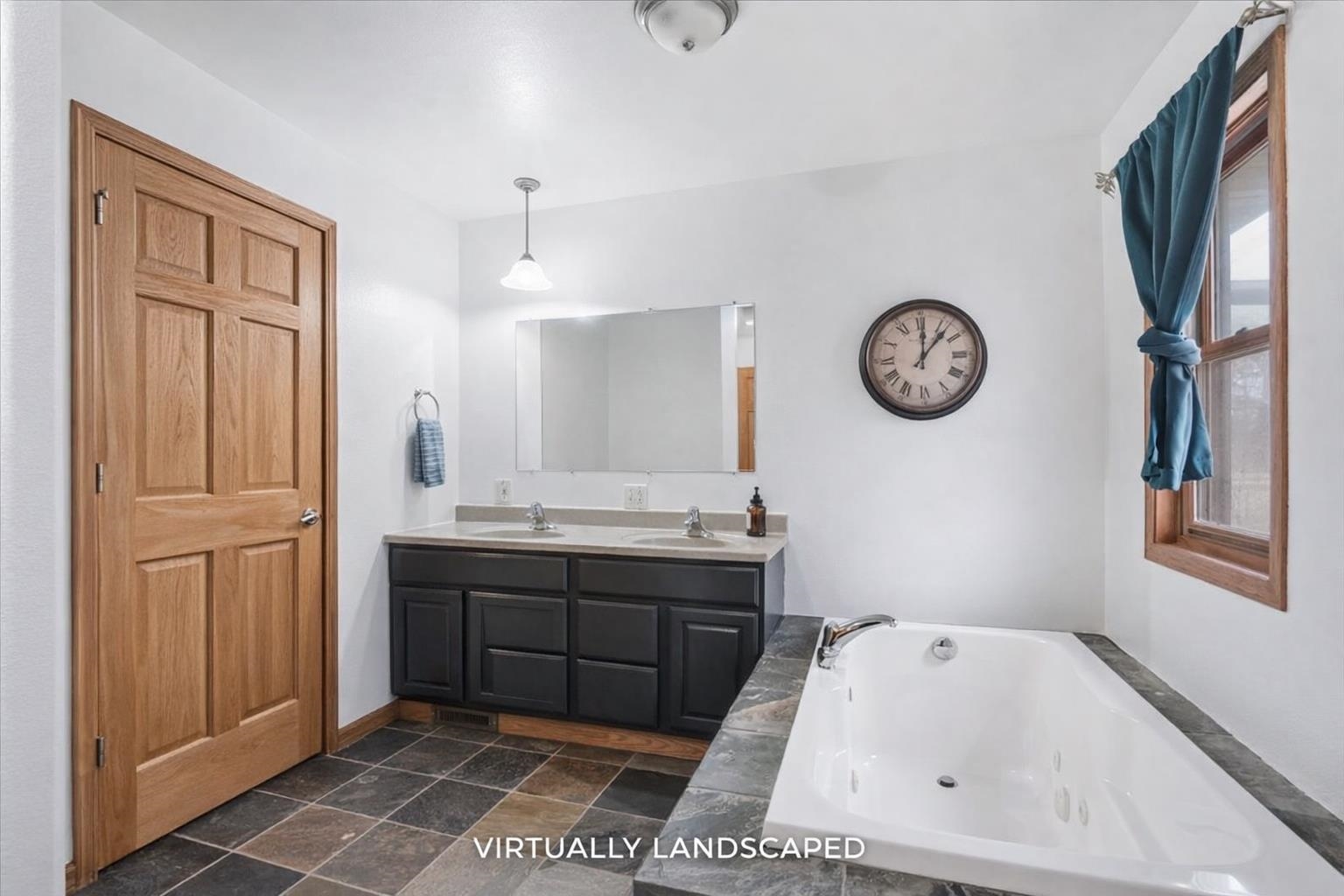 W9072 Hilltop Road Portage, WI 53901 - Photo 18 of 38