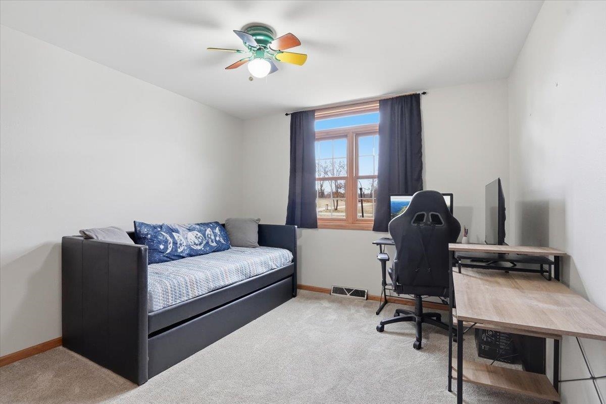 W9072 Hilltop Road Portage, WI 53901 - Photo 22 of 38