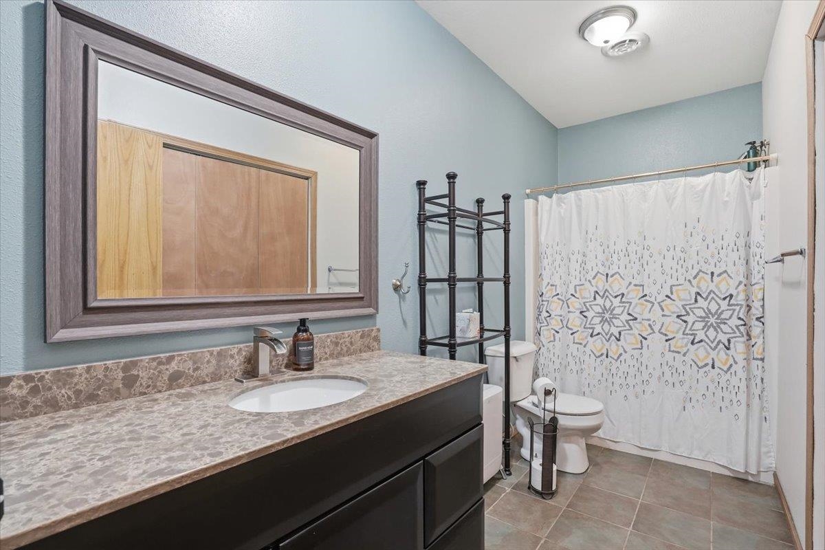 W9072 Hilltop Road Portage, WI 53901 - Photo 24 of 38