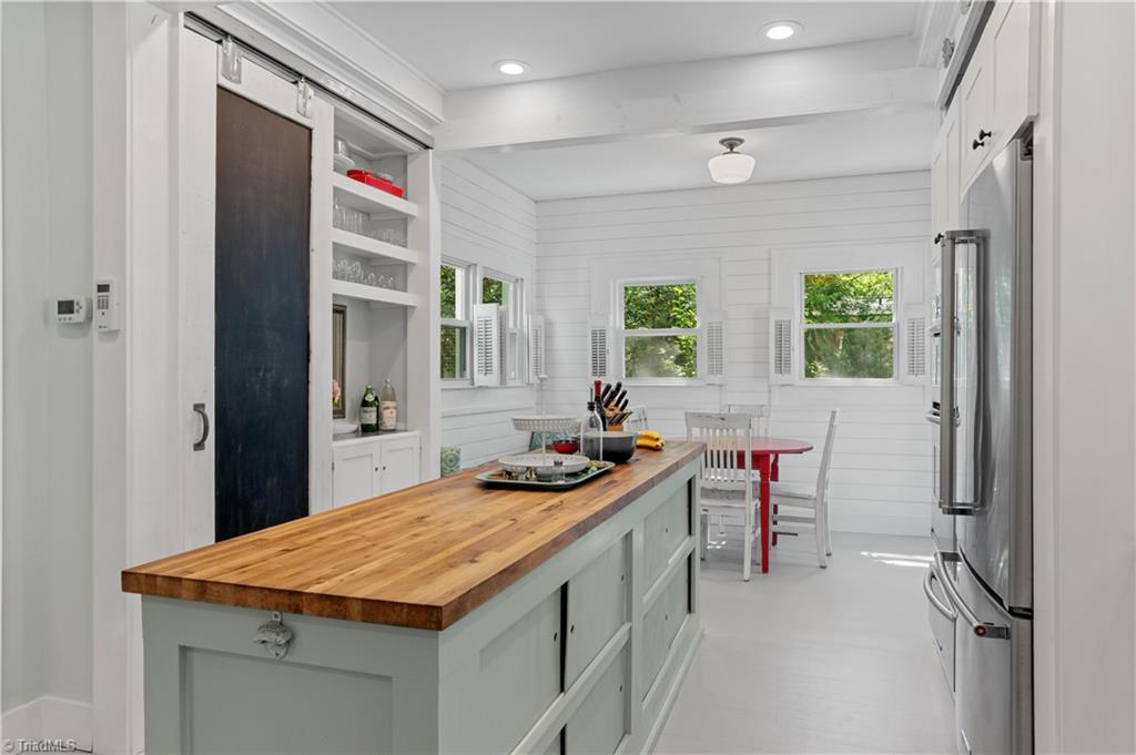 608 Stratford Road Northwest Winston-Salem, NC 27104 - Photo 16 of 50