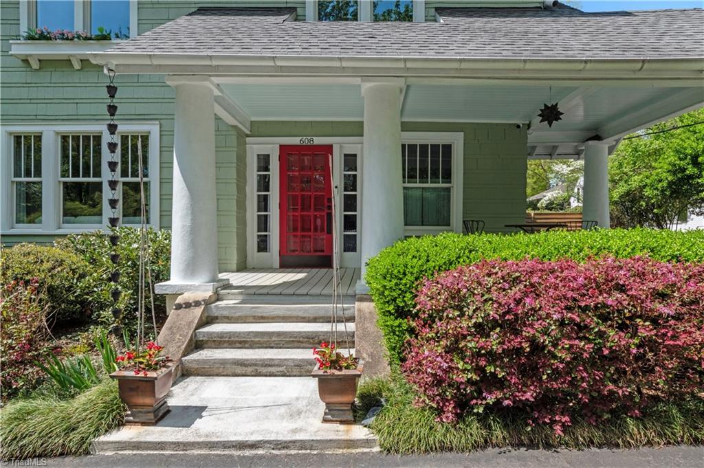 608 Stratford Road Northwest Winston-Salem, NC 27104 - Photo 2 of 50