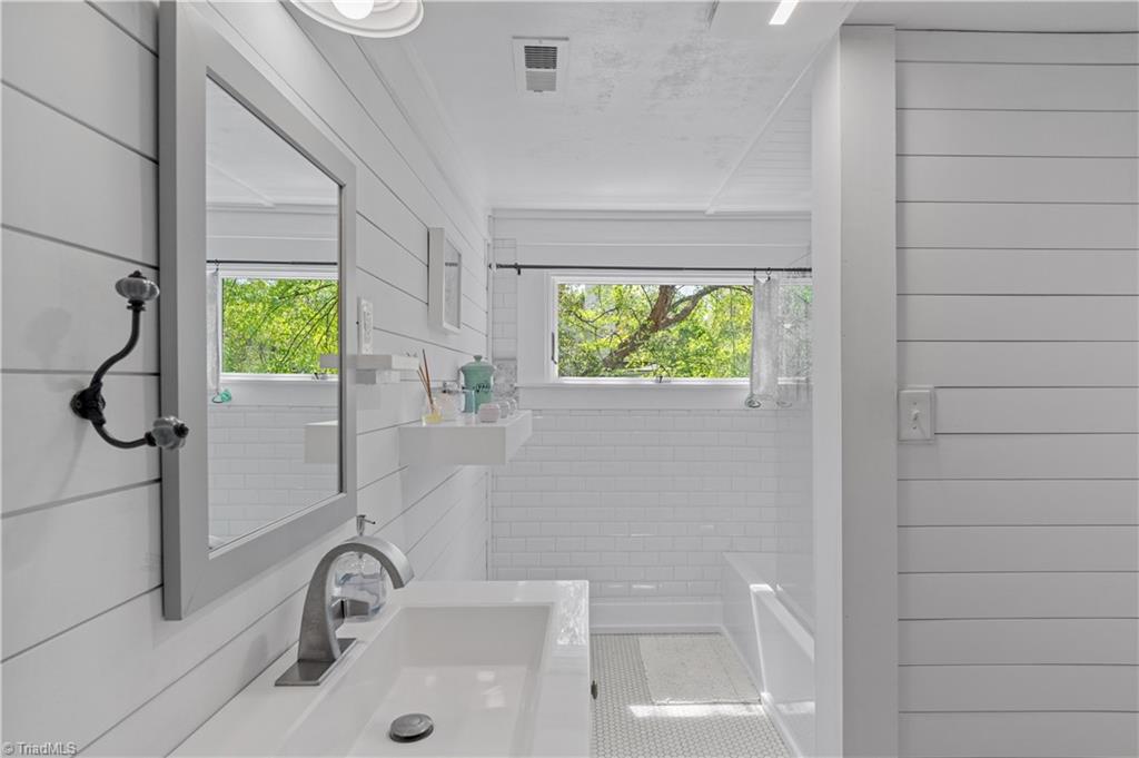 608 Stratford Road Northwest Winston-Salem, NC 27104 - Photo 39 of 50