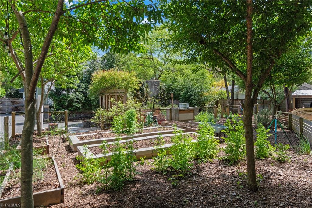 608 Stratford Road Northwest Winston-Salem, NC 27104 - Photo 45 of 50