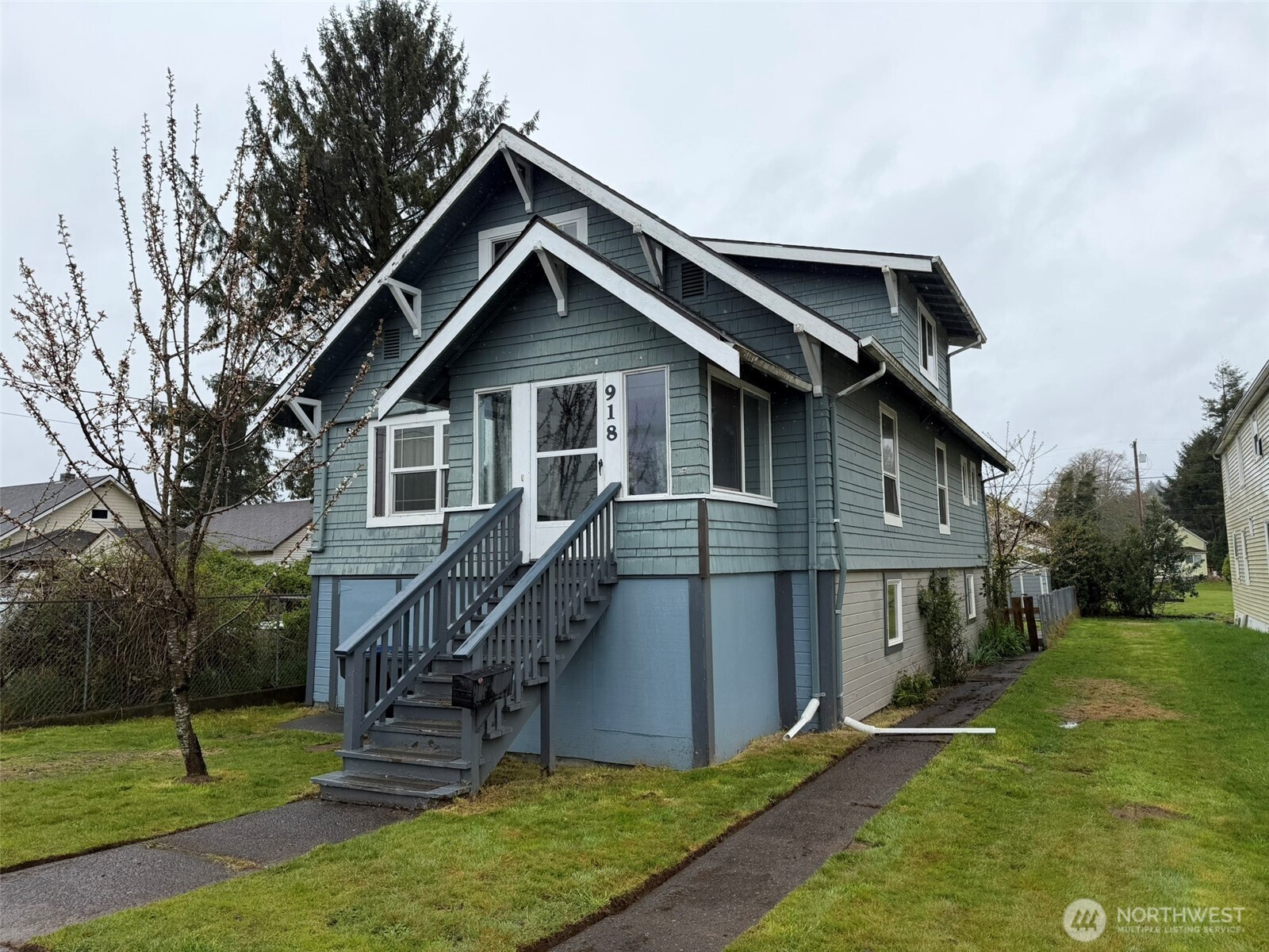 918 West Cushing Street Aberdeen, WA 98520 - Photo 2 of 40