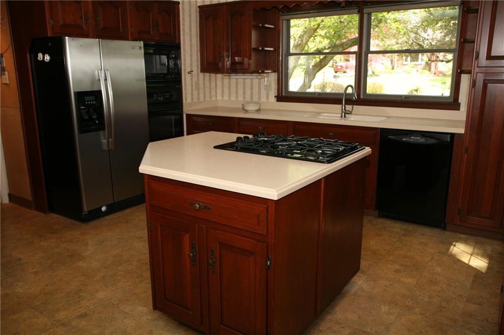 260 Crestmont Road Pittsburgh, PA 15237 - Photo 14 of 25 Gallery Image 14