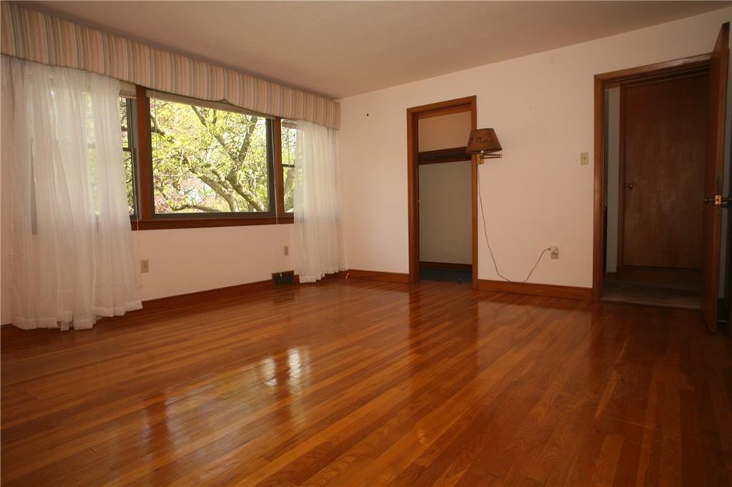 260 Crestmont Road Pittsburgh, PA 15237 - Photo 20 of 25 Gallery Image 20