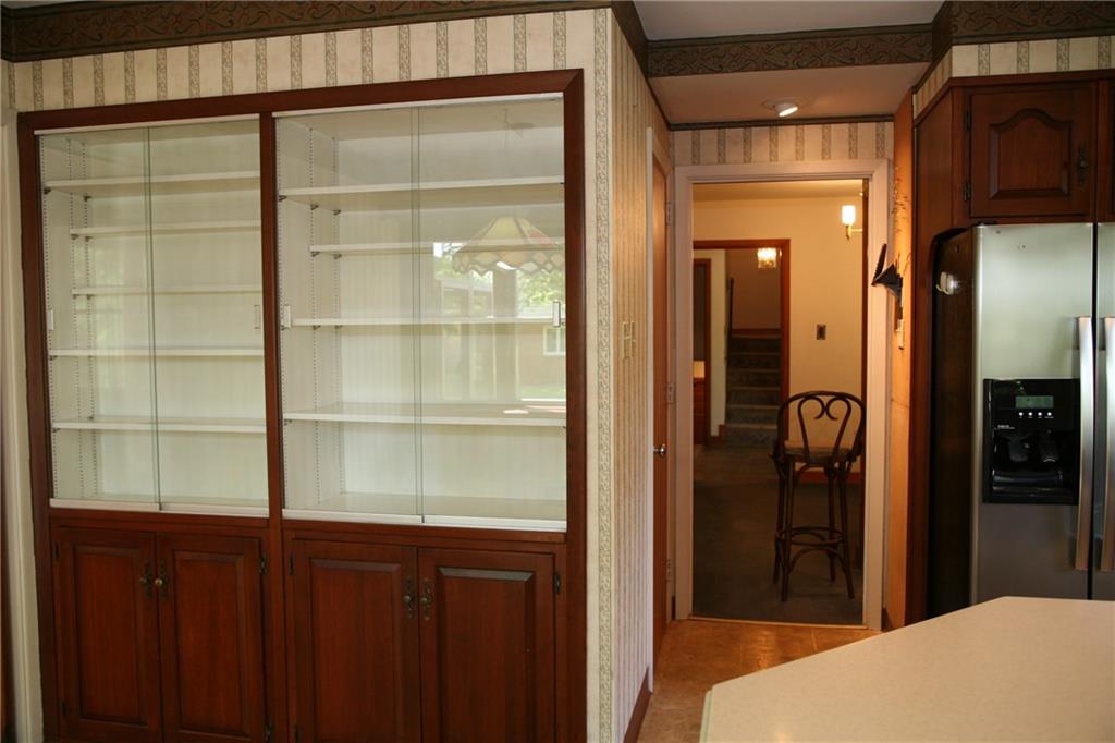 260 Crestmont Road Pittsburgh, PA 15237 - Photo 7 of 25 Gallery Image 7