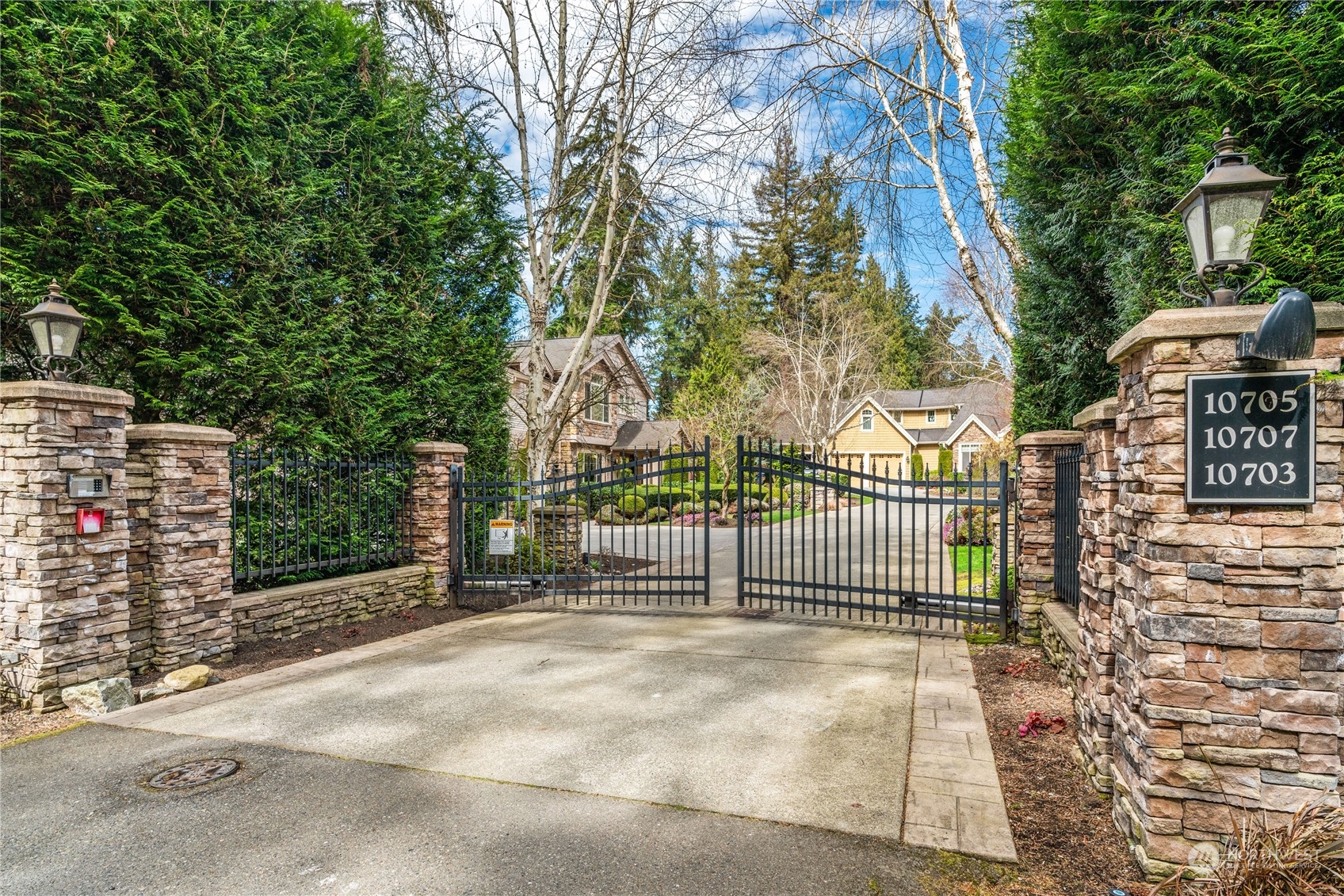 10707 226th Street Southwest Edmonds, WA 98020 - Photo 2 of 39 a view of house with wooden fence