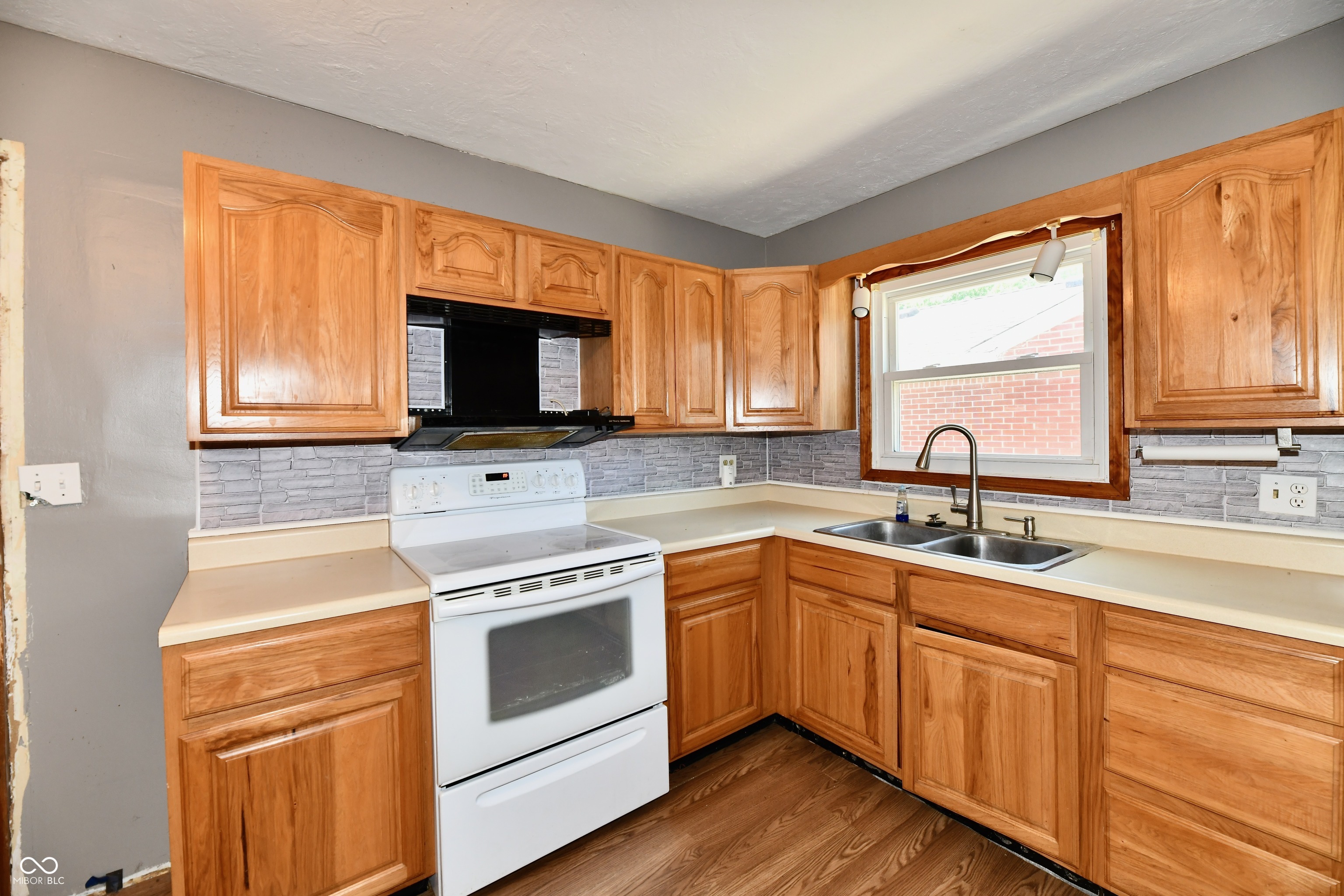 129 East McKenzie Road Greenfield, IN 46140 - Photo 21 of 33