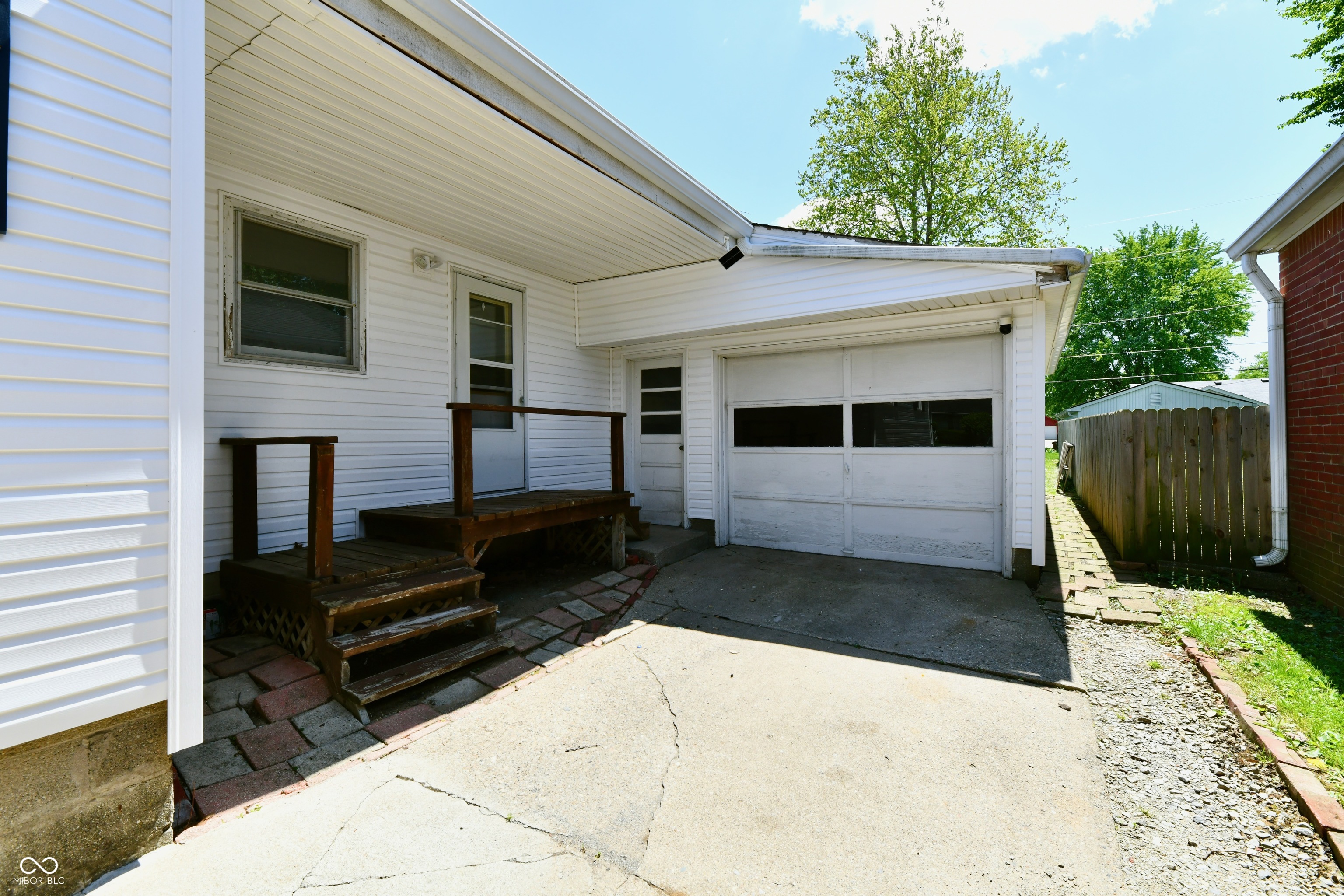 129 East McKenzie Road Greenfield, IN 46140 - Photo 32 of 33