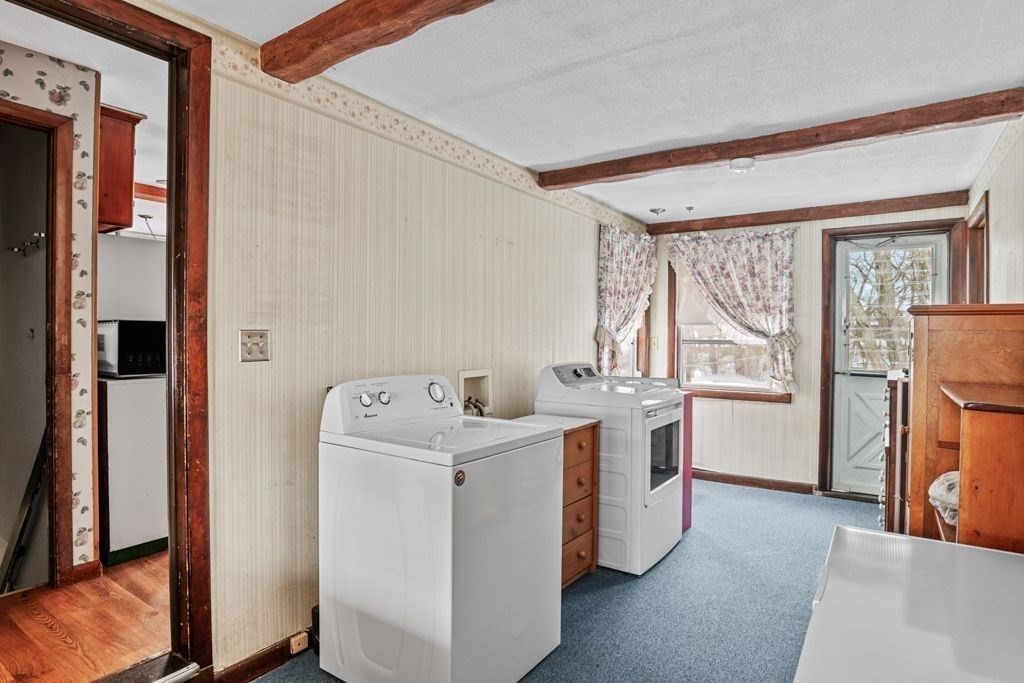 64 Timothy Circle Springfield, MA 01119 - Photo 21 of 34 a utility room with dryer and washer
