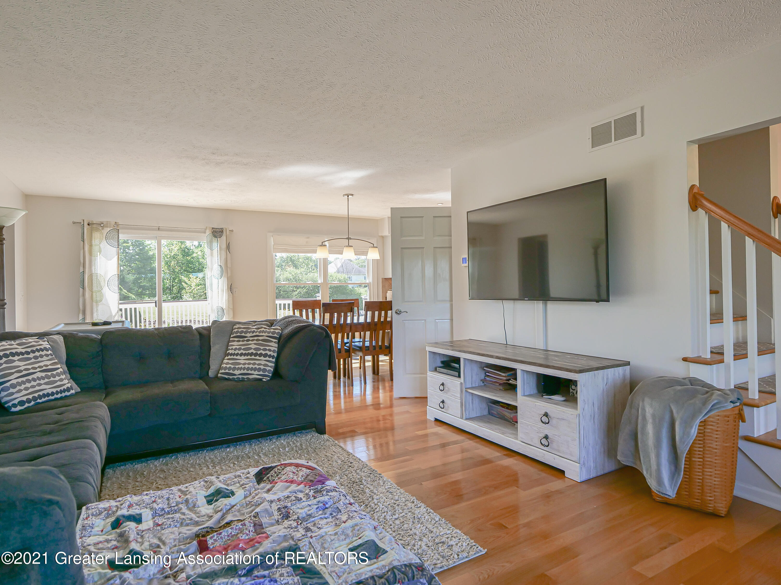 5991 West Clark Road Lansing, MI 48906 - Photo 18 of 71 5991_W_Clark_Rd-23
