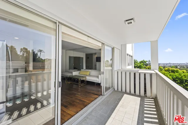 $605,000 | 999 North Doheny Drive, Unit 211, West Hollywood, CA 90069