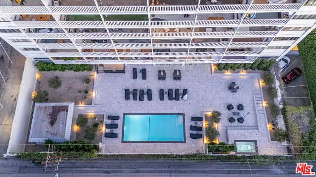 $605,000 | 999 North Doheny Drive, Unit 211, West Hollywood, CA 90069