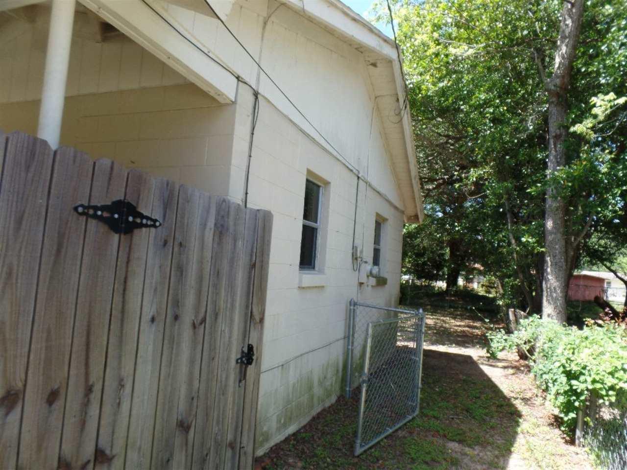 832 East Montclair Road Pensacola, FL 32505 - Photo 3 of 15 Gallery Image 3