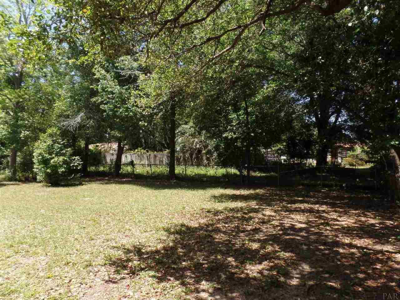 832 East Montclair Road Pensacola, FL 32505 - Photo 4 of 15 Gallery Image 4