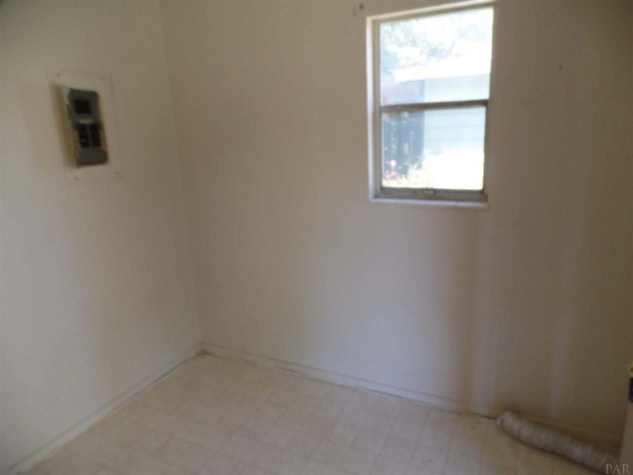 832 East Montclair Road Pensacola, FL 32505 - Photo 8 of 15 Gallery Image 8