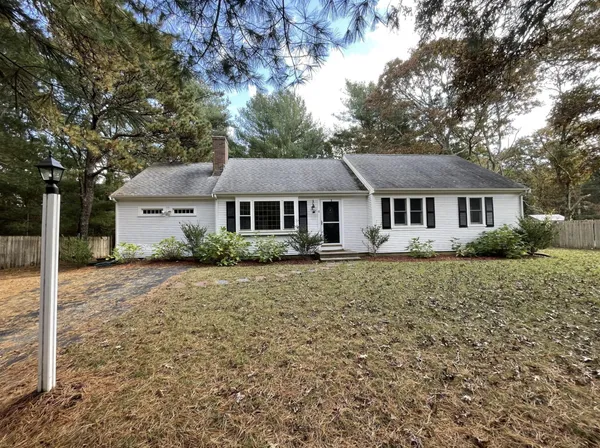 $3,200 | 18 Sandy Valley Road, Marstons Mills, MA 02648