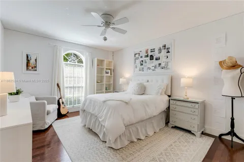 a outdoor view with a sitting space