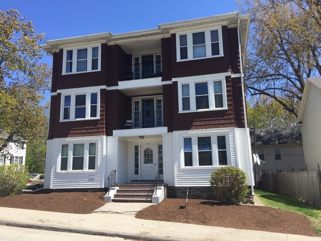 154 Lovell Street, Unit 1L Worcester, MA 01603 - Photo 2 of 9