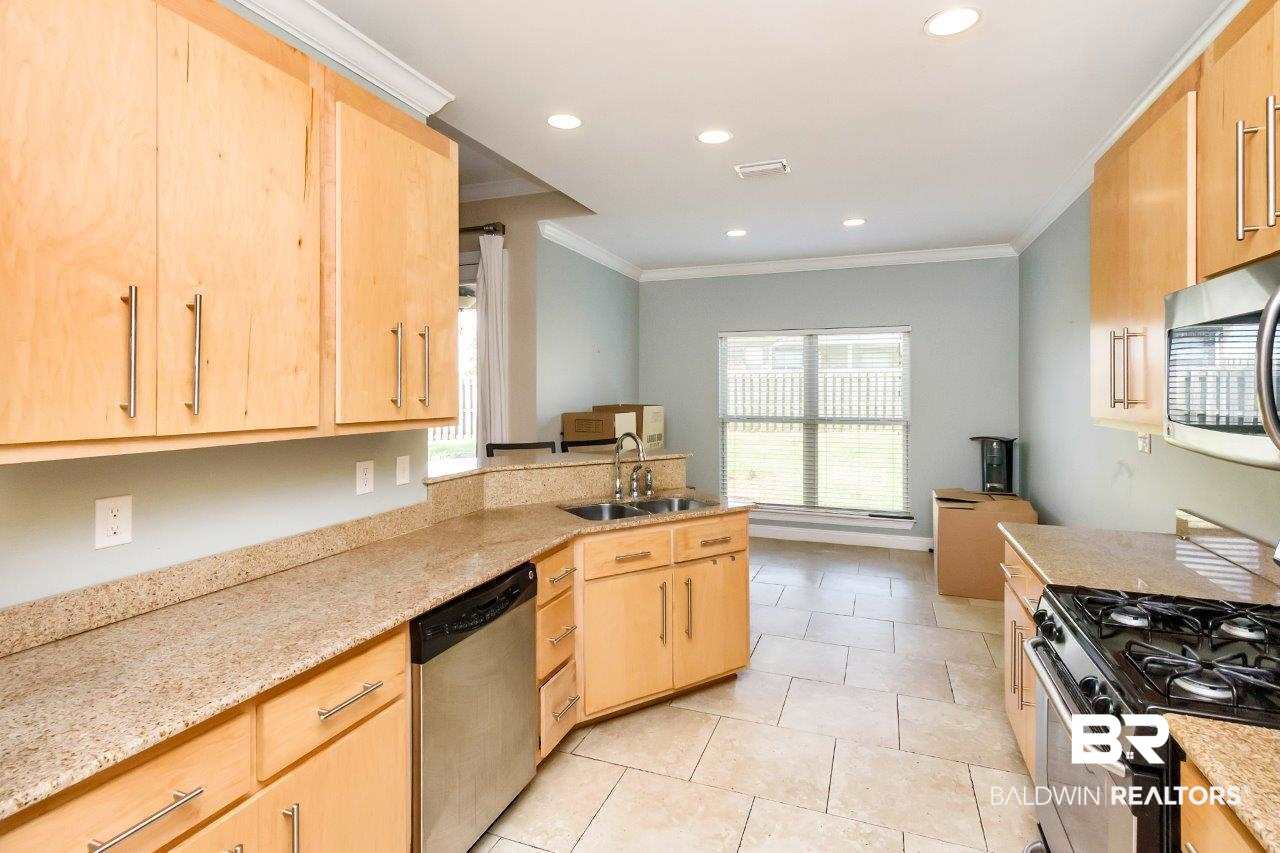 372 Laura Court Mobile, AL 36608 - Photo 5 of 27