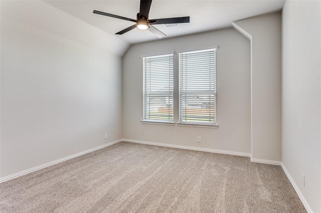 725 Seahawk Street Joshua, TX 76058 - Photo 11 of 26