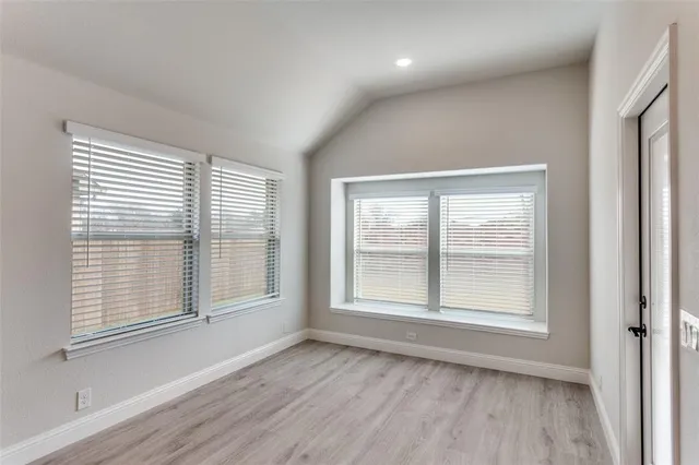 $510,000 | 725 Seahawk Street, Joshua, TX 76058