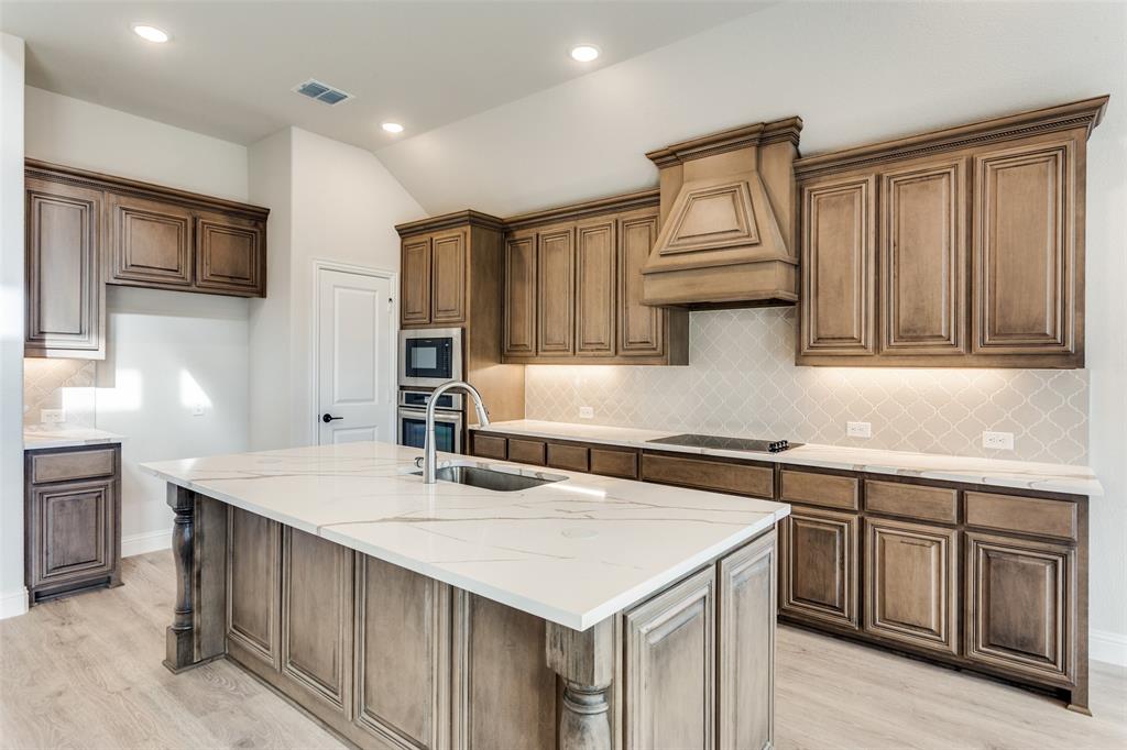 725 Seahawk Street Joshua, TX 76058 - Photo 6 of 26