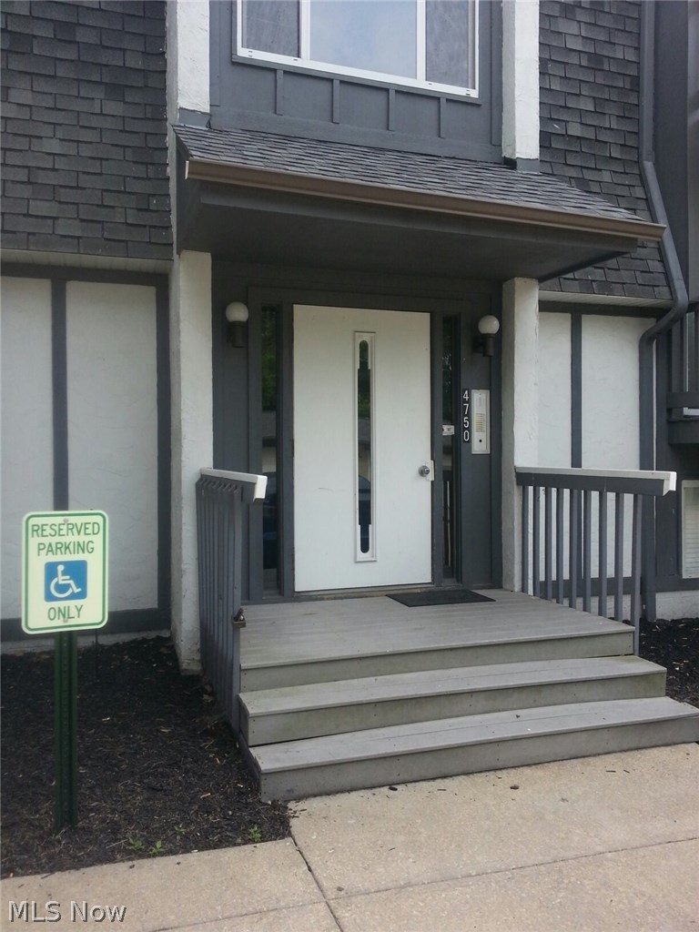 4750 Oak Point Road, Unit 105 Lorain, OH 44053 - Photo 1 of 14 Gallery Image 1