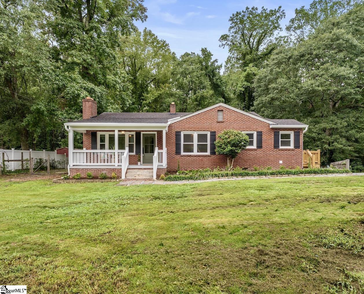 522 Forest Lane Belton, SC 29627 - Photo 2 of 47