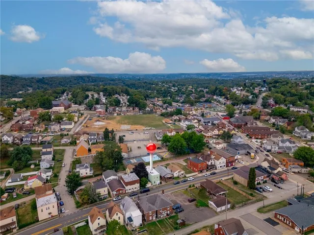 $122,500 | 969 5th Avenue, East McKeesport, PA 15035