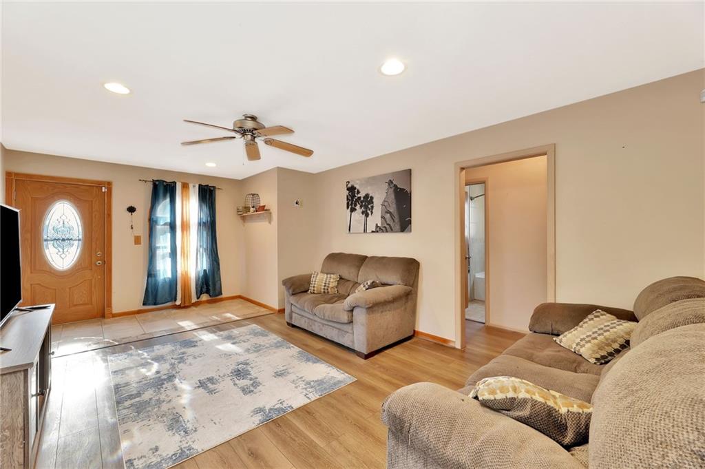 141 North Tracy Street Wichita, KS 67212 - Photo 6 of 44