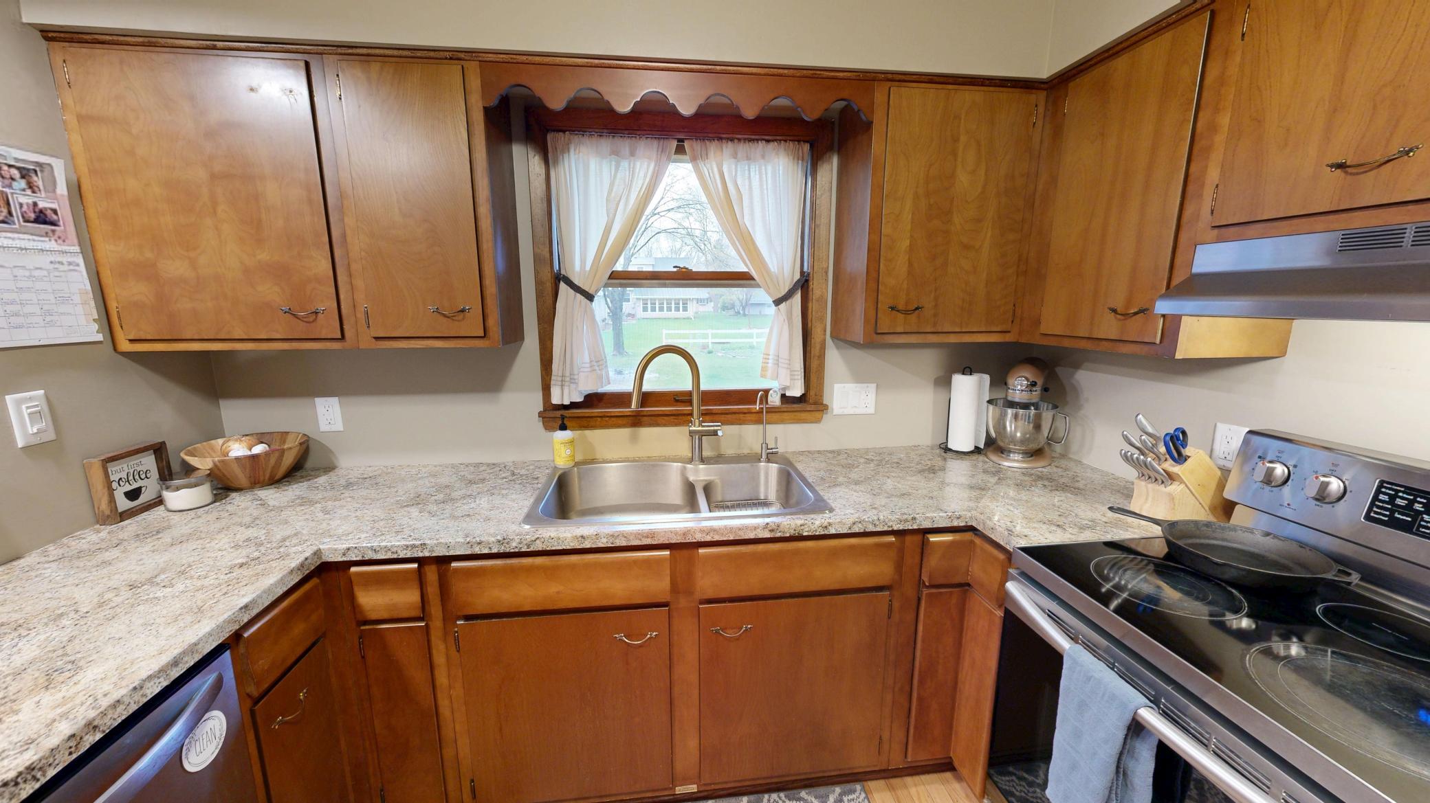 1112 15th Street Southwest Willmar, MN 56201 - Photo 11 of 79