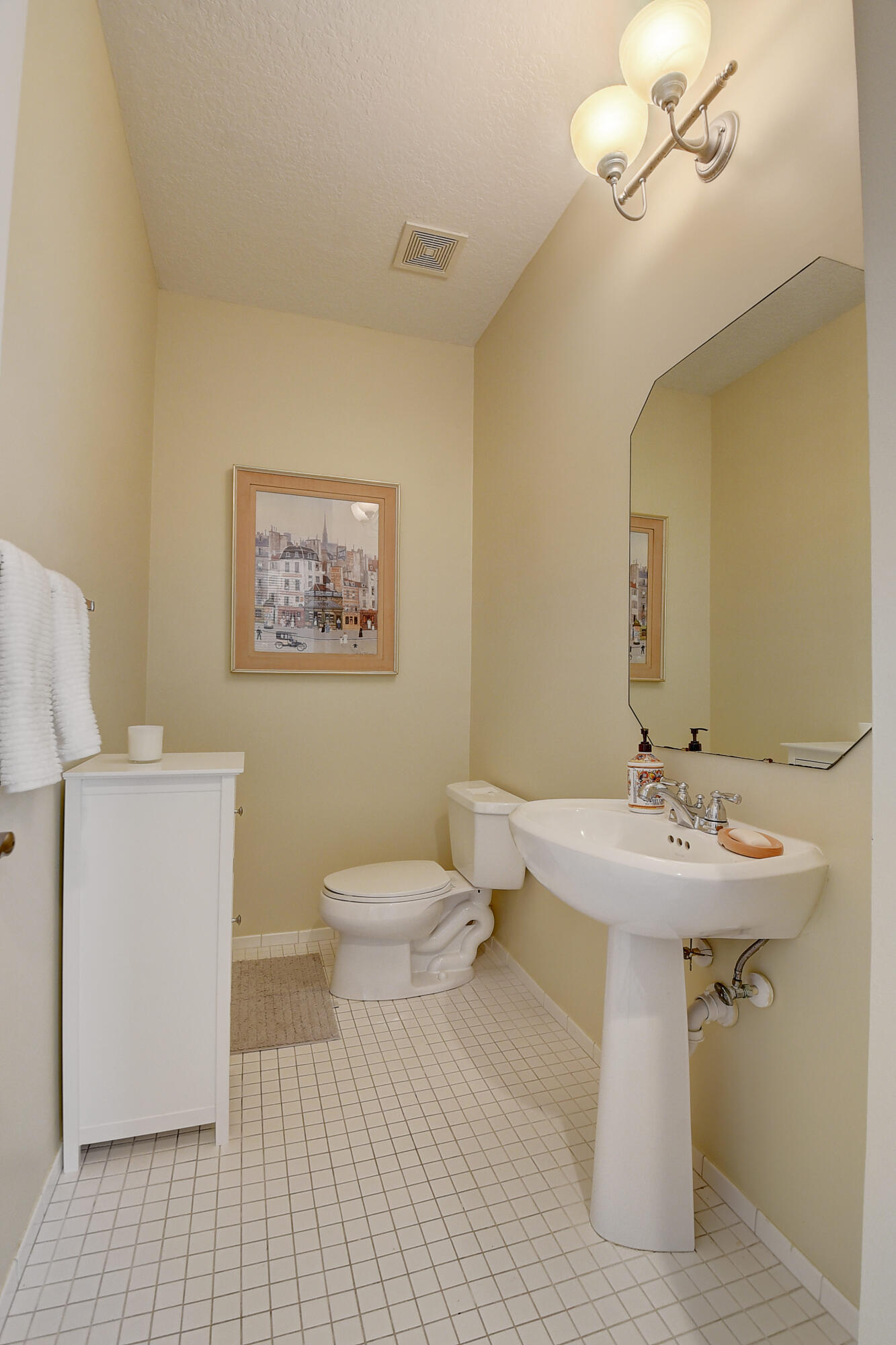 587 Northwest 35th Place Boca Raton, FL 33431 - Photo 15 of 20 Half Bath