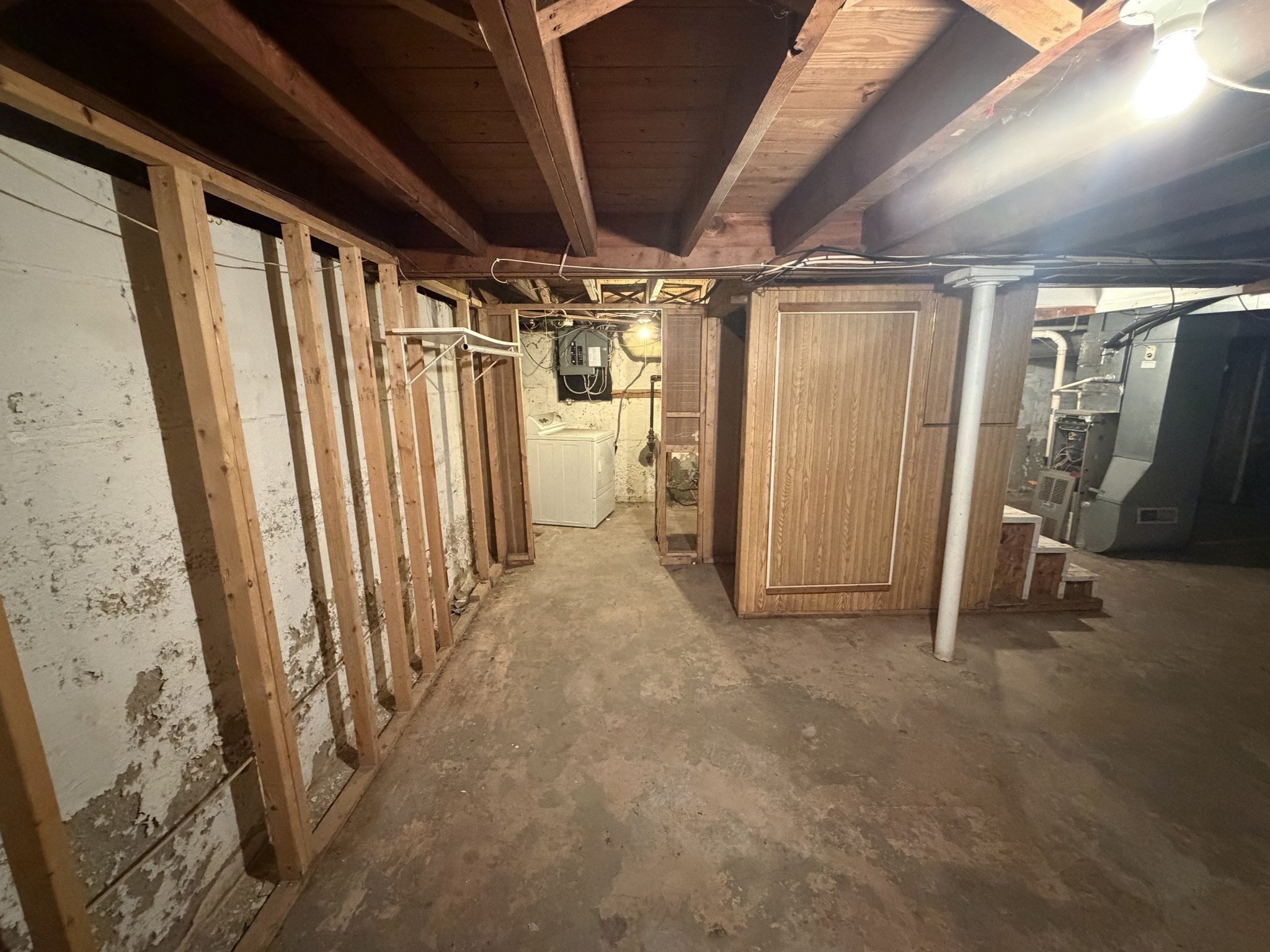 433 Gifford Street Springfield, MA 01118 - Photo 19 of 21 Gallery Image 19