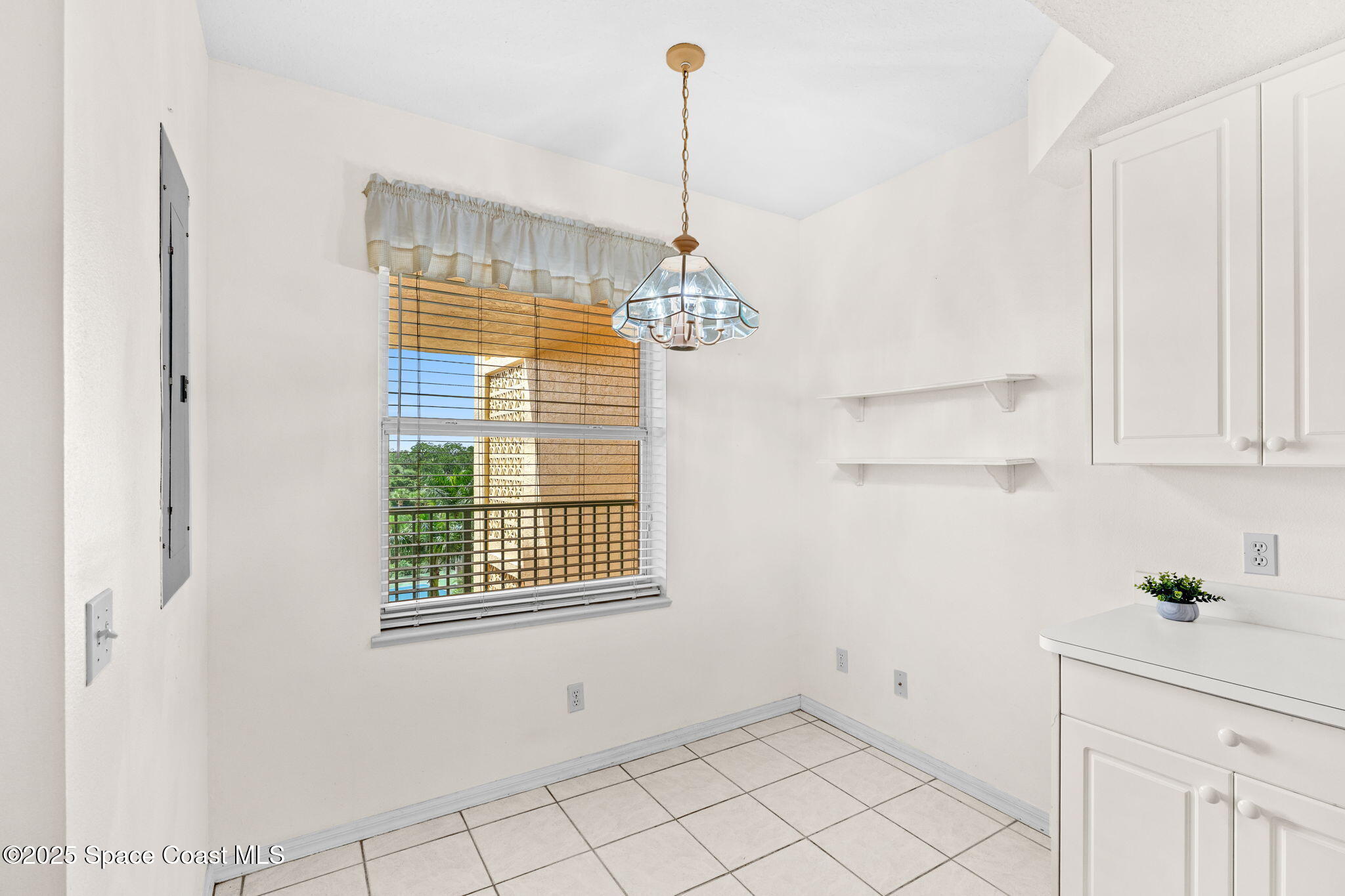 102 Riverside Drive, Unit 605 Cocoa, FL 32922 - Photo 11 of 84 Breakfast Nook Views