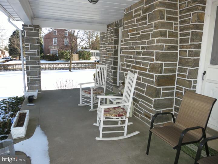 8500 Pembrook Road Philadelphia, PA 19128 - Photo 4 of 25 Porch